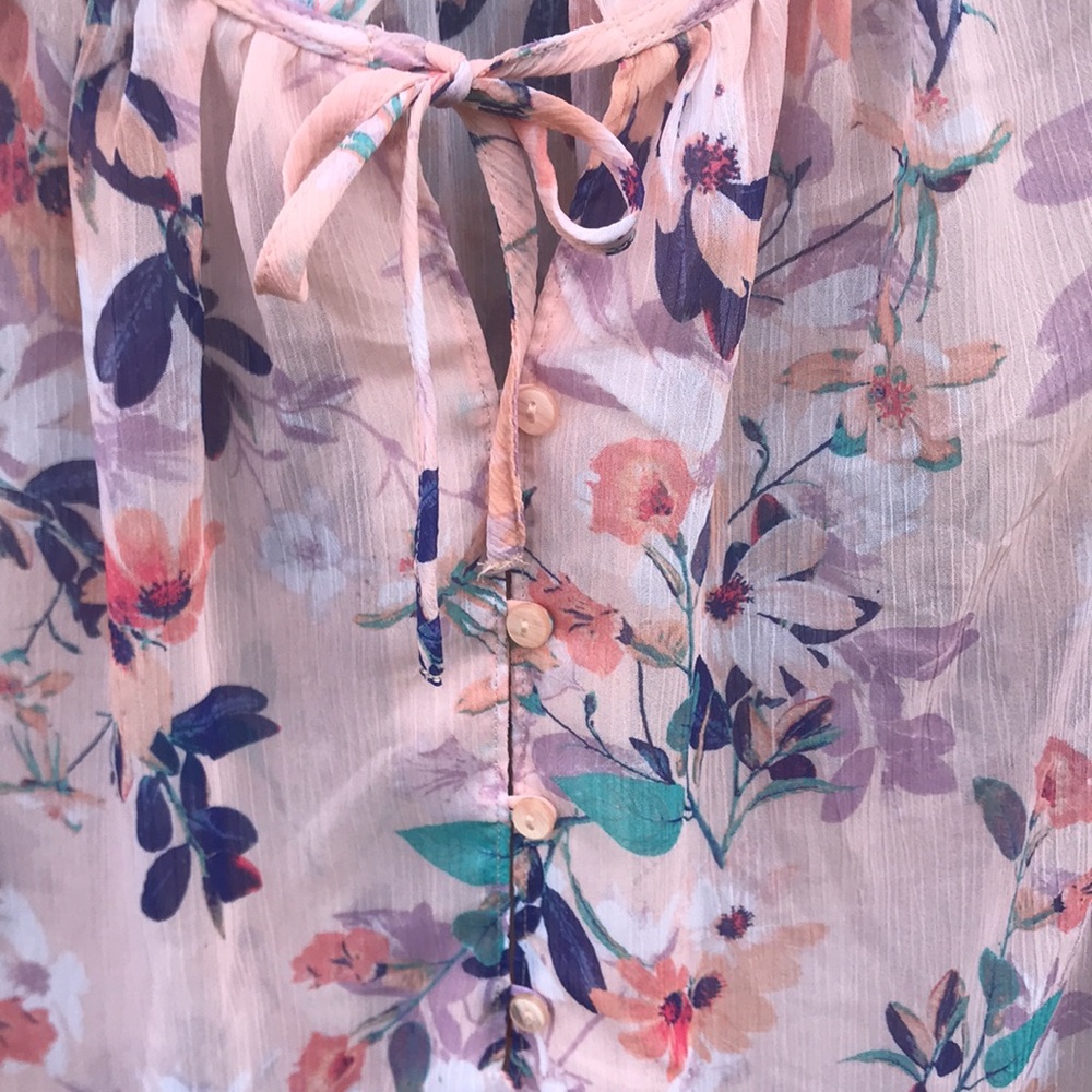 Liz Claiborne Floral Sleeveless Sheer Top - Picture 2 of 9